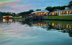Lake Resort Austin Tx